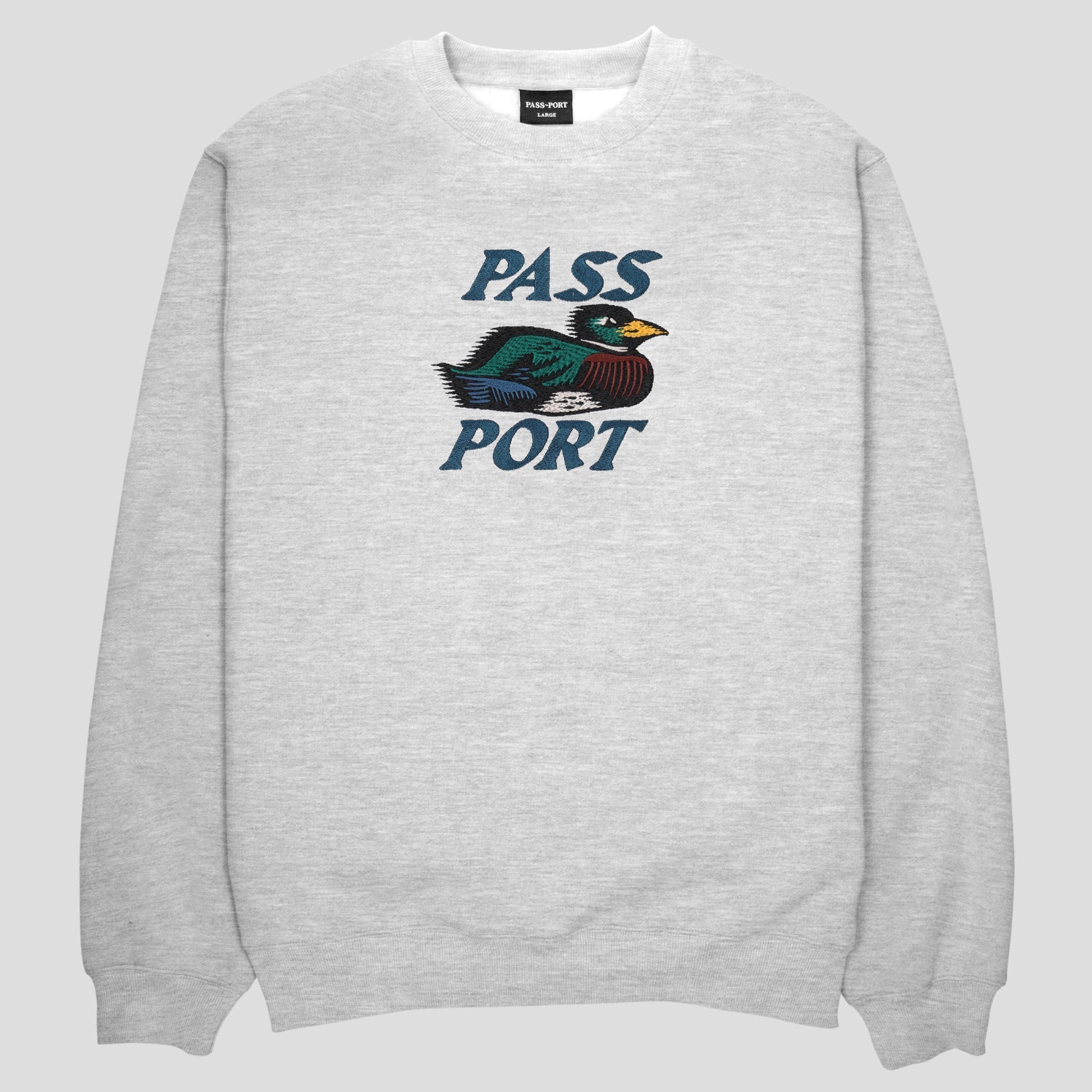 0000s_0181_FASTDUCKSWEATERASH_b3733ac4-e518-4108-86a2-5078092de688.jpg