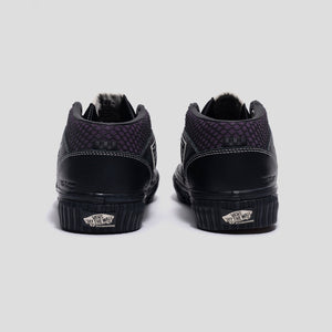 Vans & Pass~Port Skate Half Cab - Black/Night Shade