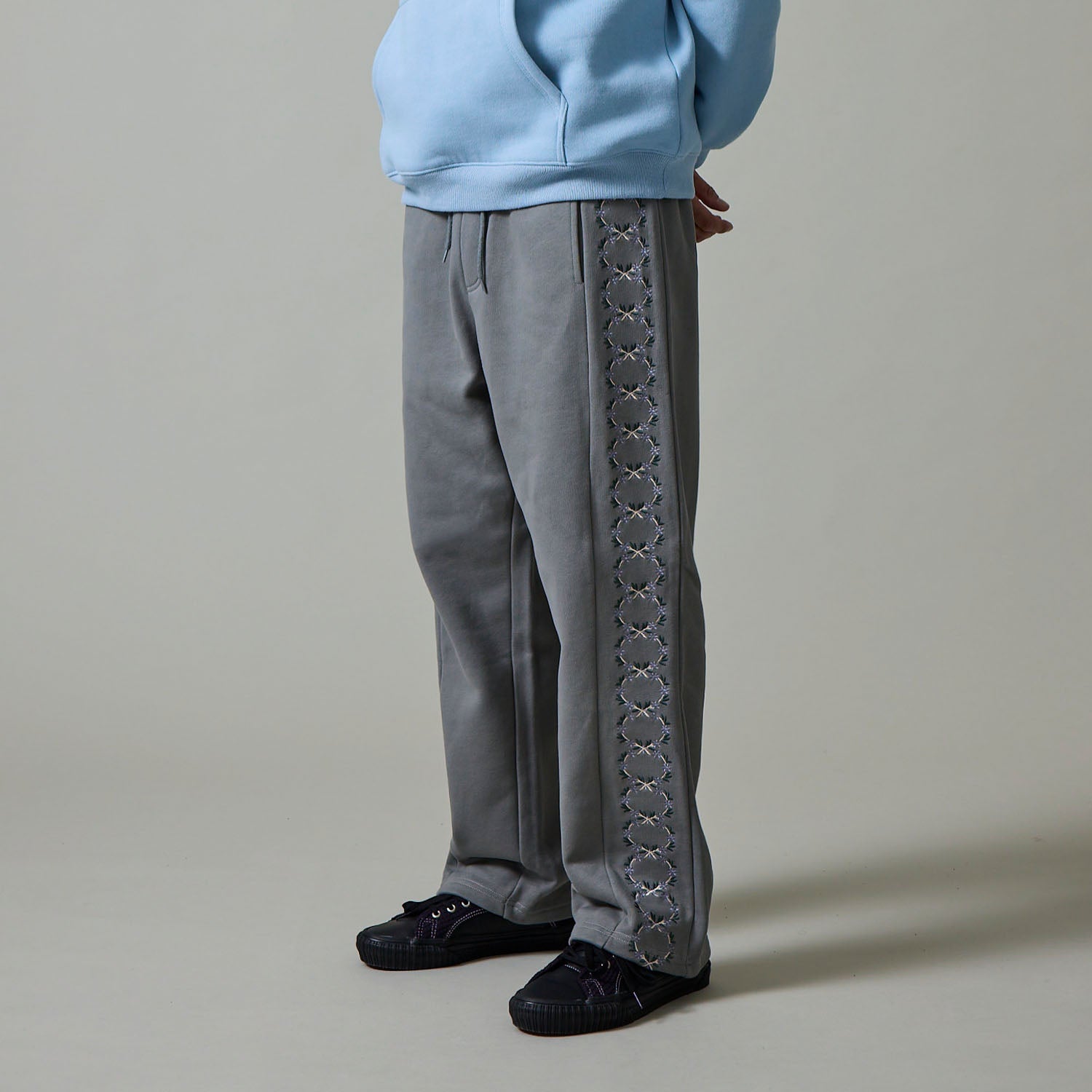 0067_Wattle_Organic_Cotton_Track_Pant_Ash_1.jpg