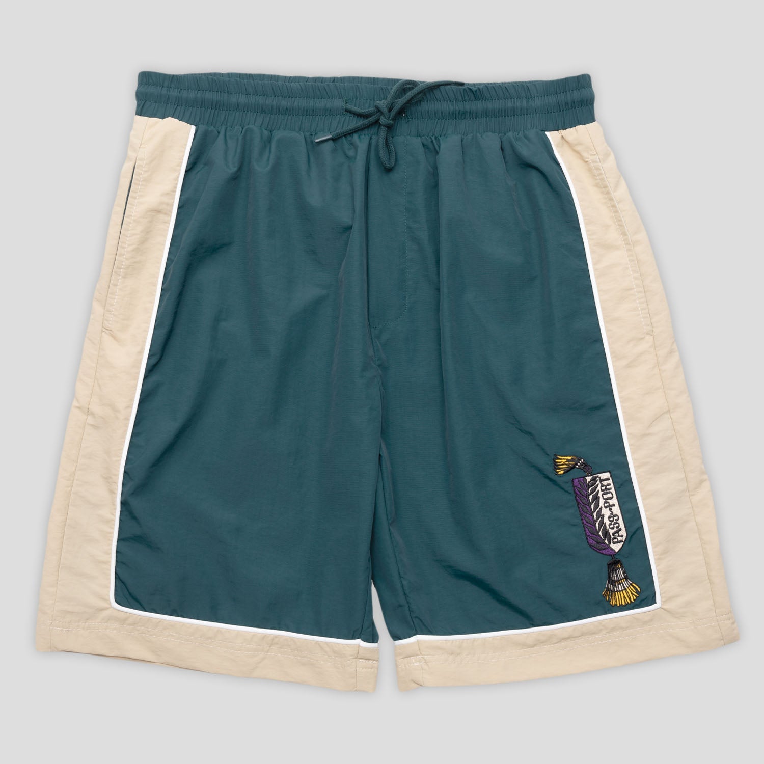 R43_0030_TASSLERPETCASUALSHORTSGREEN_CREAM1.jpg