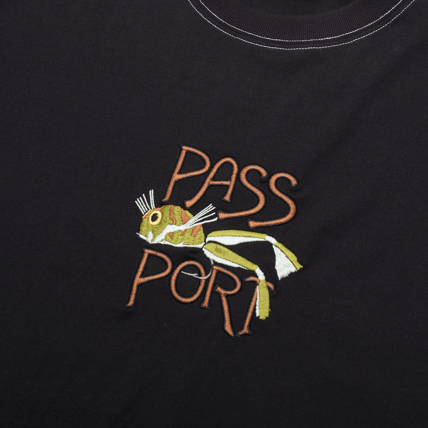 R43_0110_FROG_LURE_ORGANIC_TEE_BLACK_2.jpg