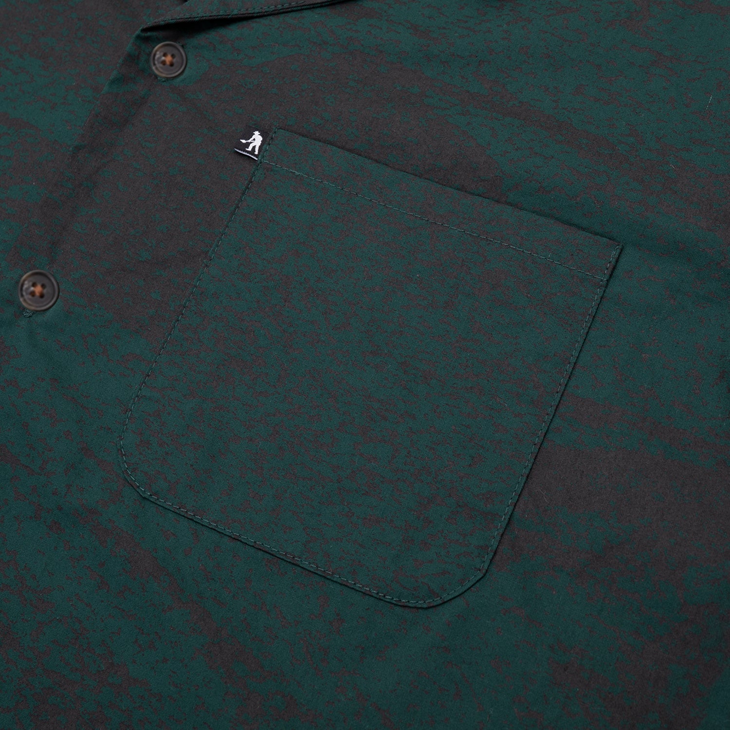 R44SECONDARY_0079_CAVE_INCASUALSHIRTDARKGREEN_94baa9d5-f544-4cb7-98f4-c81001db7263.jpg