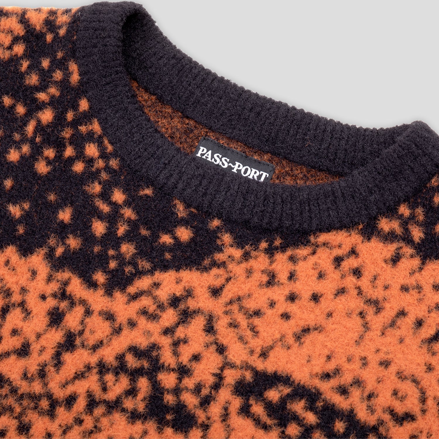 R44SECONDARY_0094_CAVE_INMOHAIRSWEATERBRONZE_1bf7c827-6521-48bc-8f38-716b94b48513.jpg