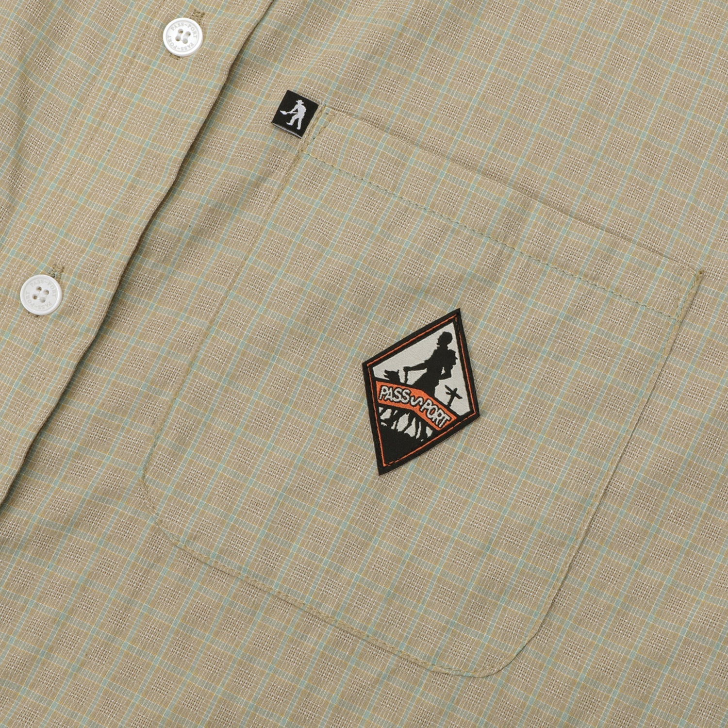 R46_SECONDARY_0014_WANDERERWORKERSCHECKSSSHIRTKHAKI.jpg
