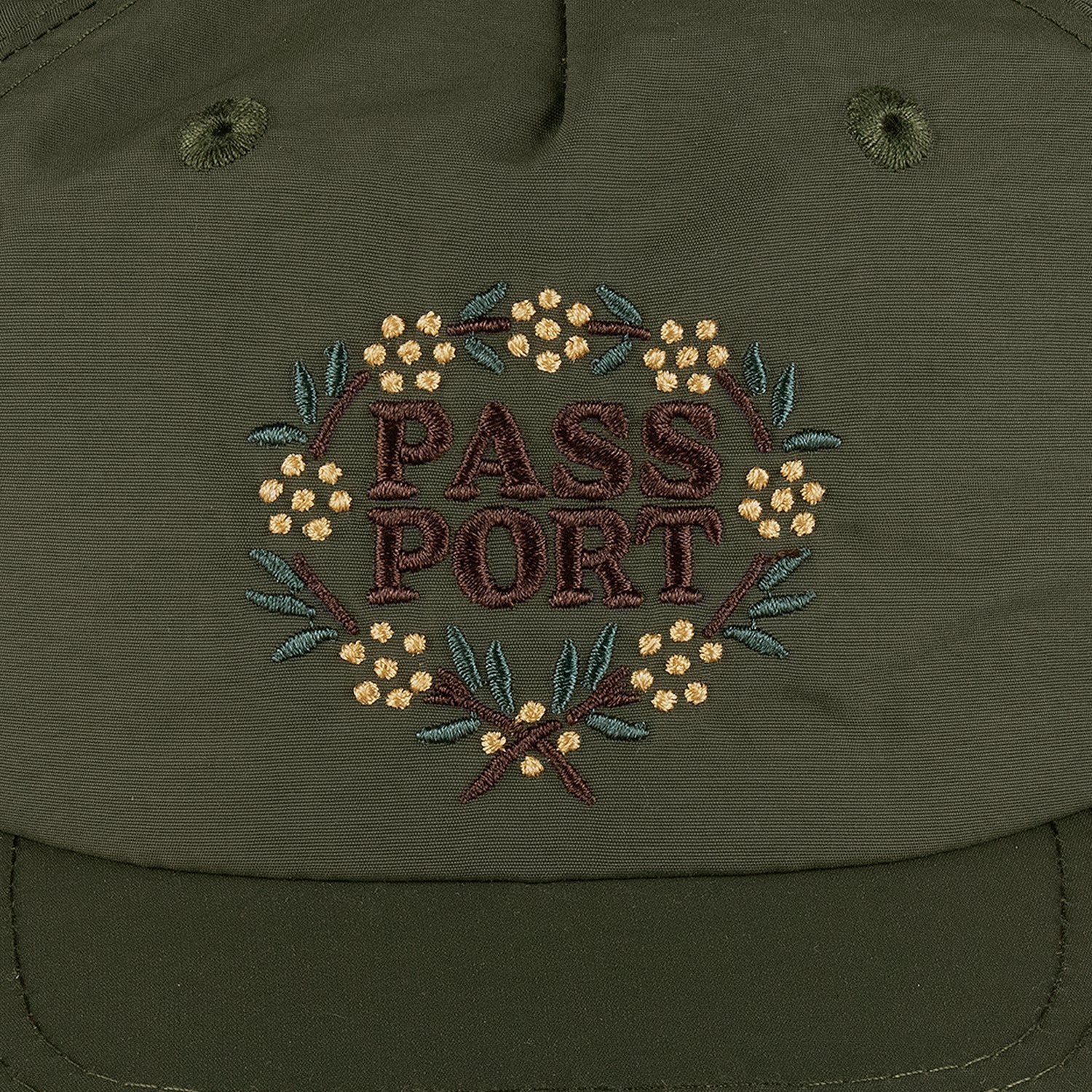 R_42HEADWEAR_0025s_0001_DETAIL.jpg