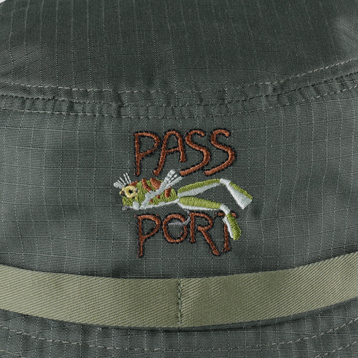 Pass~Port Frog Lure Anglers Bucket Hat - Moss